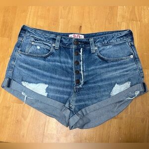 Free People Romeo Rolled Cut Off Size 30 Button Up Rolled Cuff Blue Denim Shorts